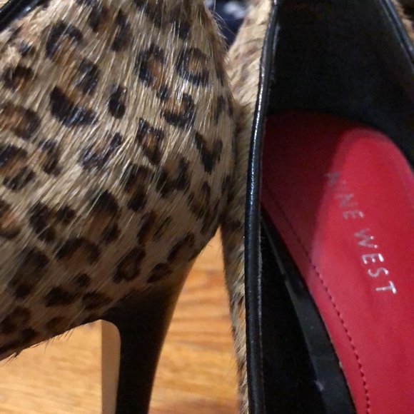 Nine West leopard print (hair-see pics) heals, 8.5 - Picture 12 of 14